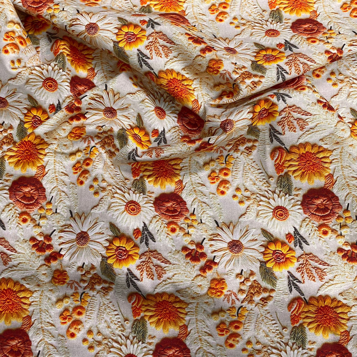 Pound A Metre Per Metre Per Metre Beautiful Digitally Printed 100% Cotton- 45" Wide (Flower)