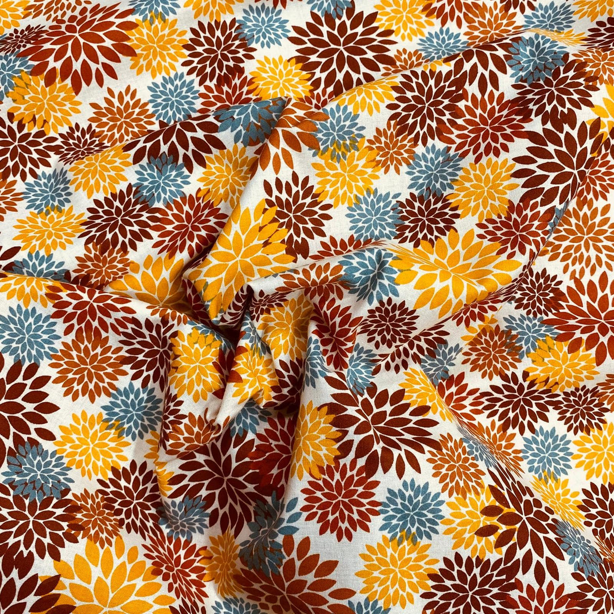 Pound A Metre Per Metre Per Metre Beautiful Digitally Printed 100% Cotton- 45" Wide (Flowers)