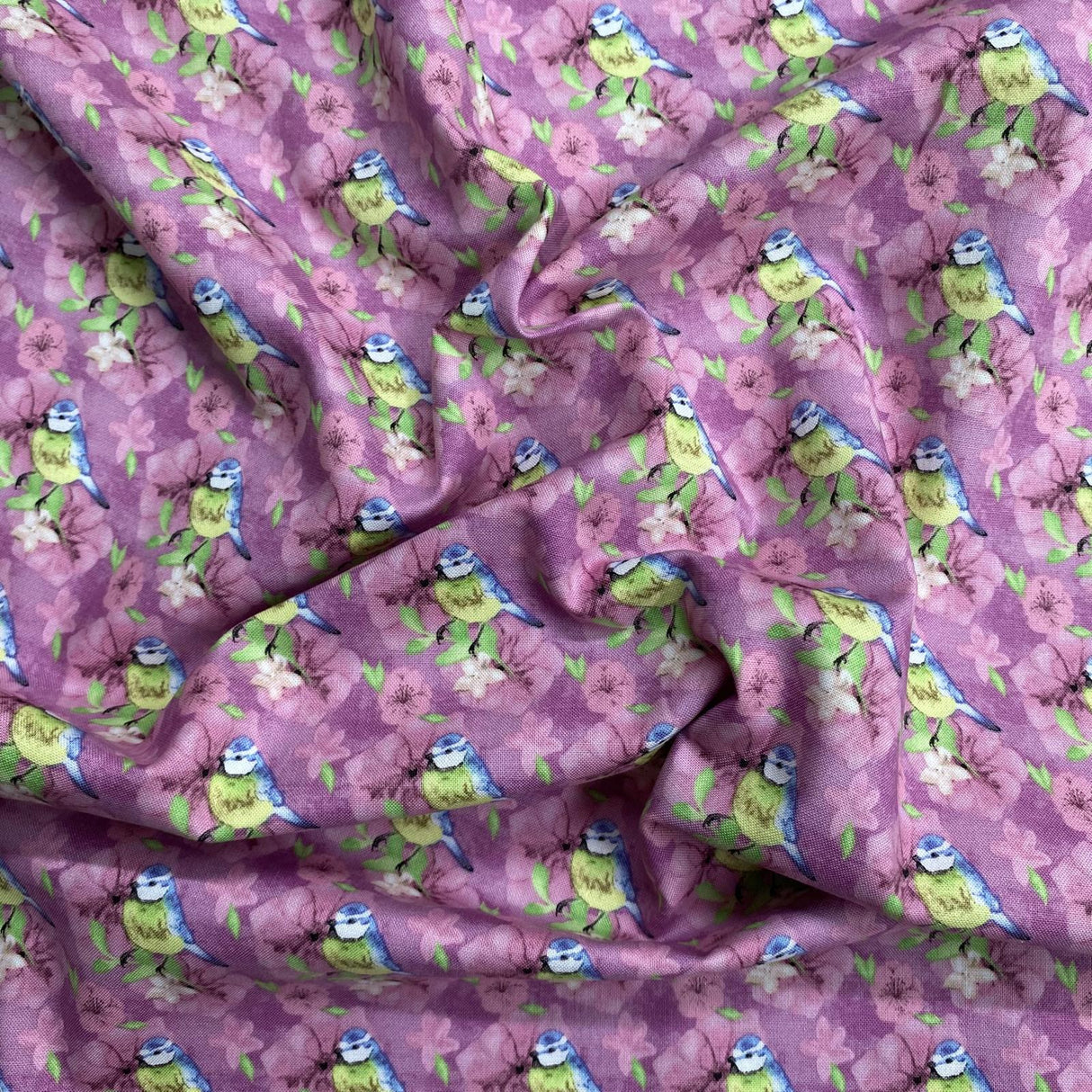 Pound A Metre Per Metre Per Metre Beautiful Digitally Printed 100% Cotton- 45" Wide (Fly)