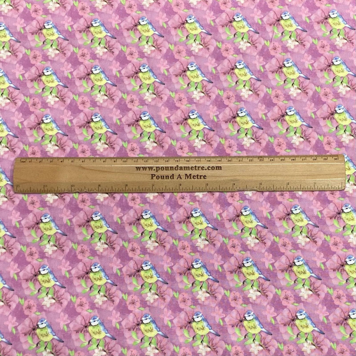 Pound A Metre Per Metre Per Metre Beautiful Digitally Printed 100% Cotton- 45" Wide (Fly)