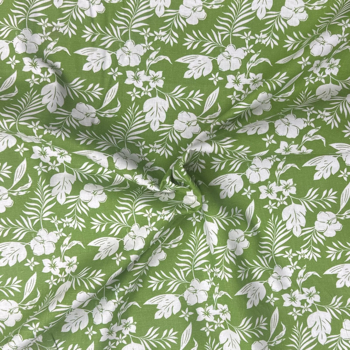 Pound A Metre Per Metre Per Metre Beautiful Digitally Printed 100% Cotton- 45" Wide (Green)
