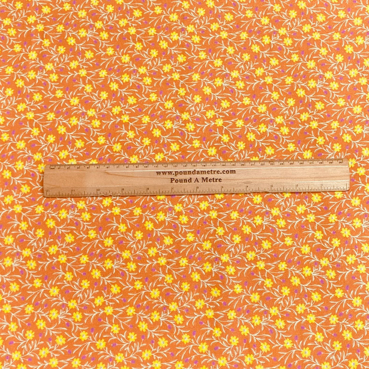 Pound A Metre Per Metre Per Metre Beautiful Digitally Printed 100% Cotton- 45" Wide (Orange)