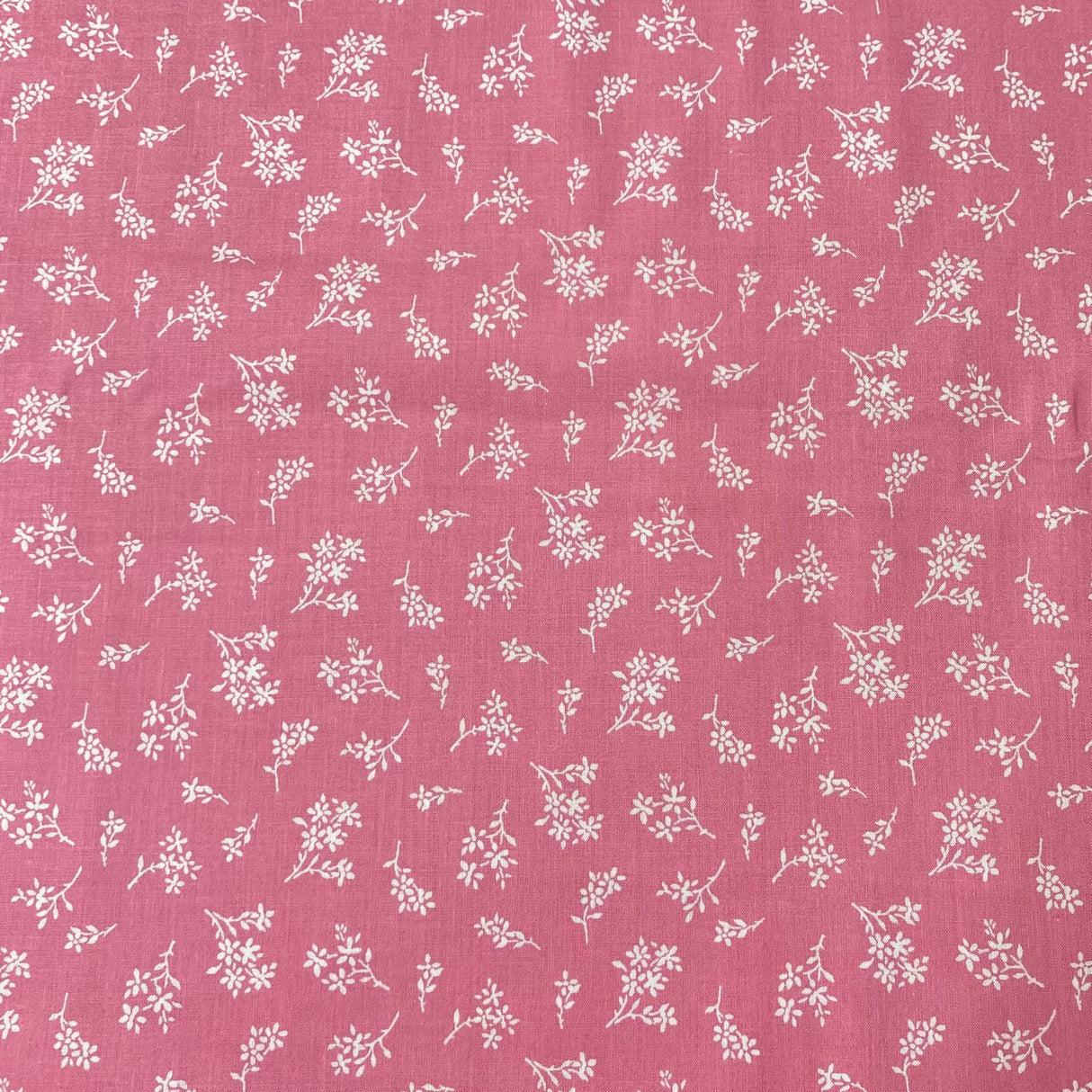 Pound A Metre Per Metre Per Metre Beautiful Digitally Printed 100% Cotton- 45" Wide (Pink Floral)