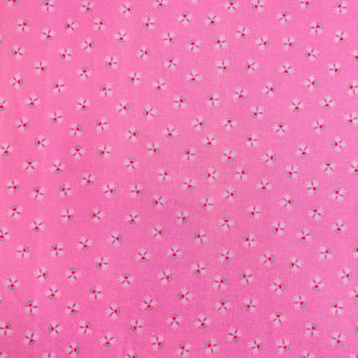 Pound A Metre Per Metre Per Metre Beautiful Digitally Printed 100% Cotton- 45" Wide (Pink)