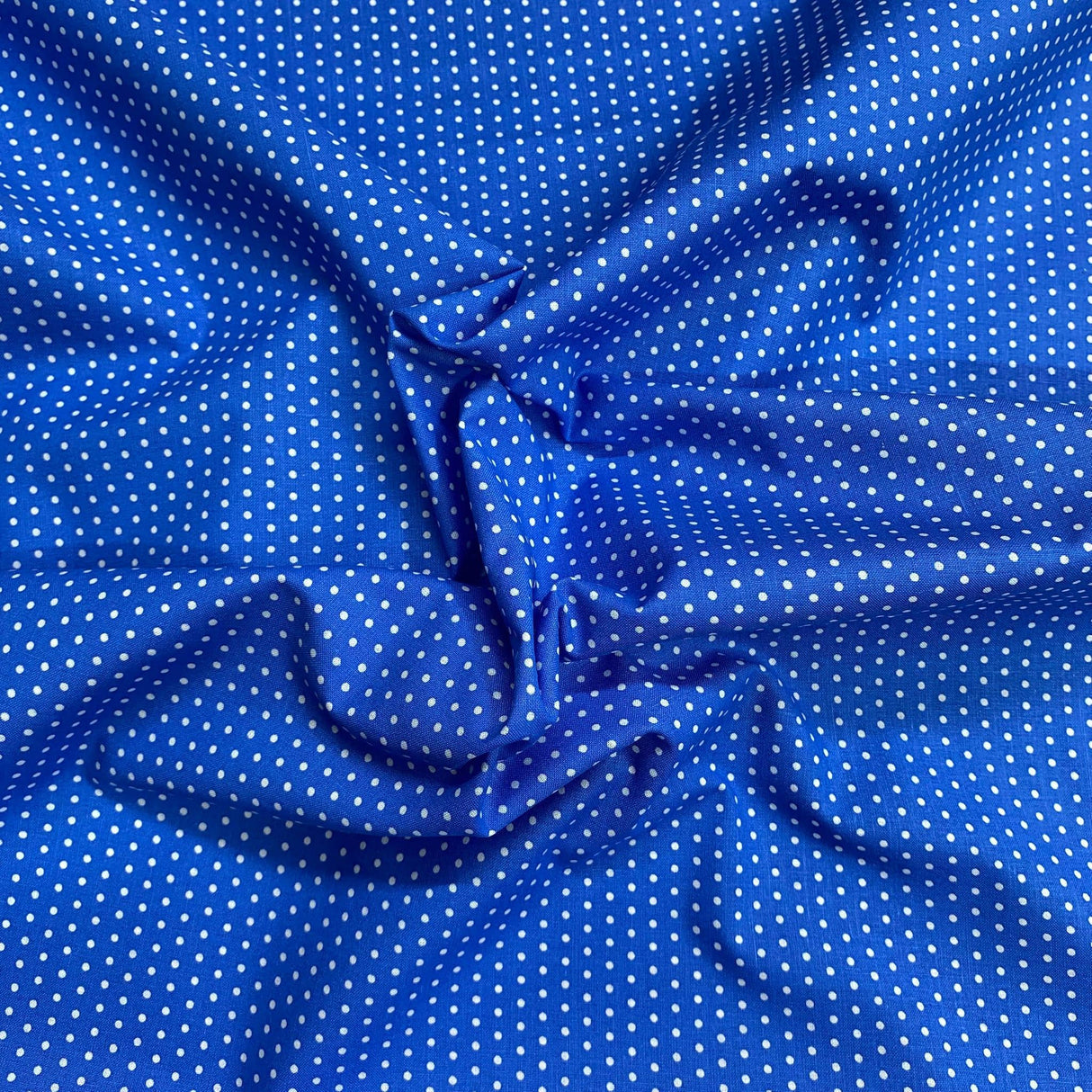 Pound A Metre Per Metre Per Metre Beautiful Digitally Printed 100% Cotton- 45" Wide (Royal Polka)