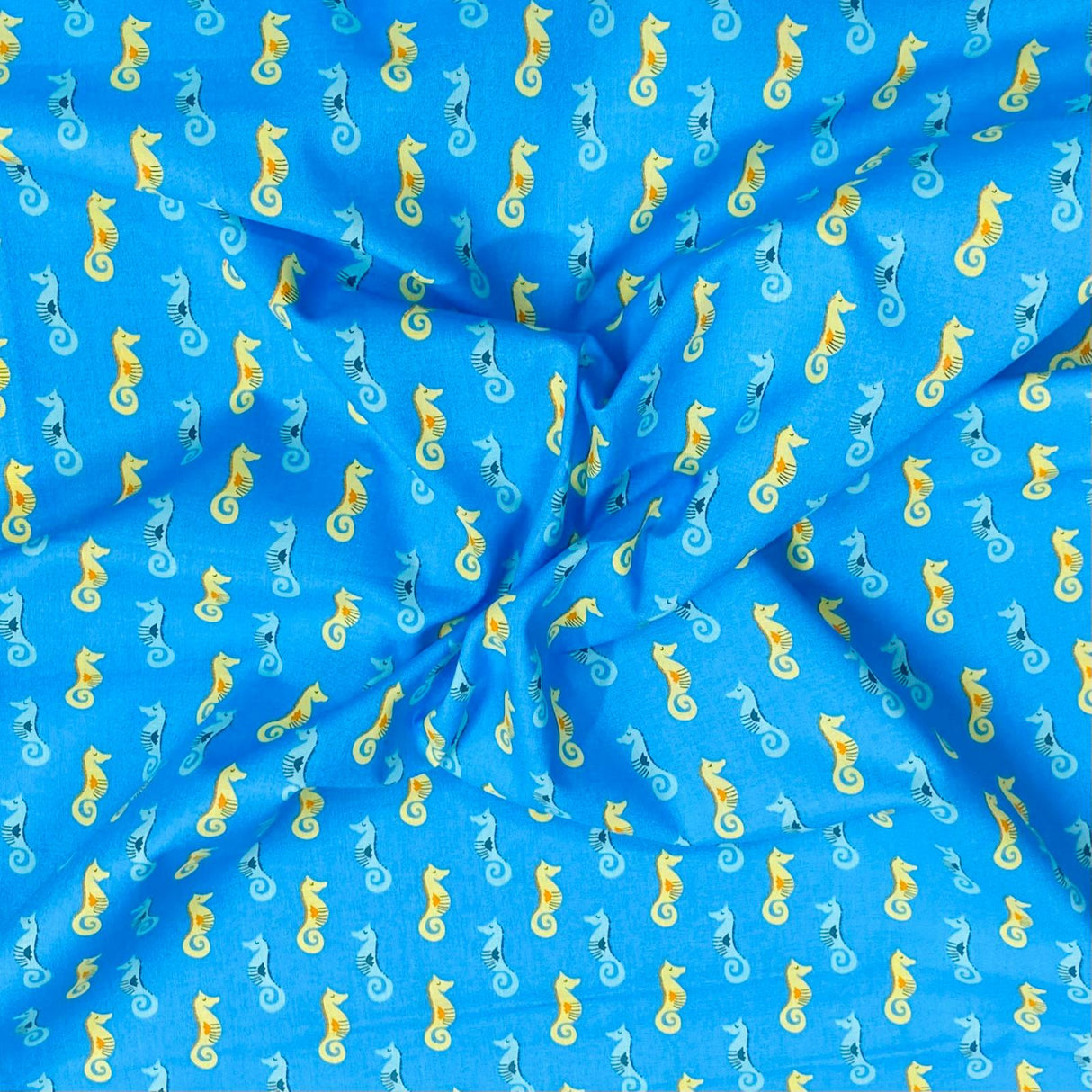 Pound A Metre Per Metre Per Metre Beautiful Digitally Printed 100% Cotton- 45" Wide (Seahorse)