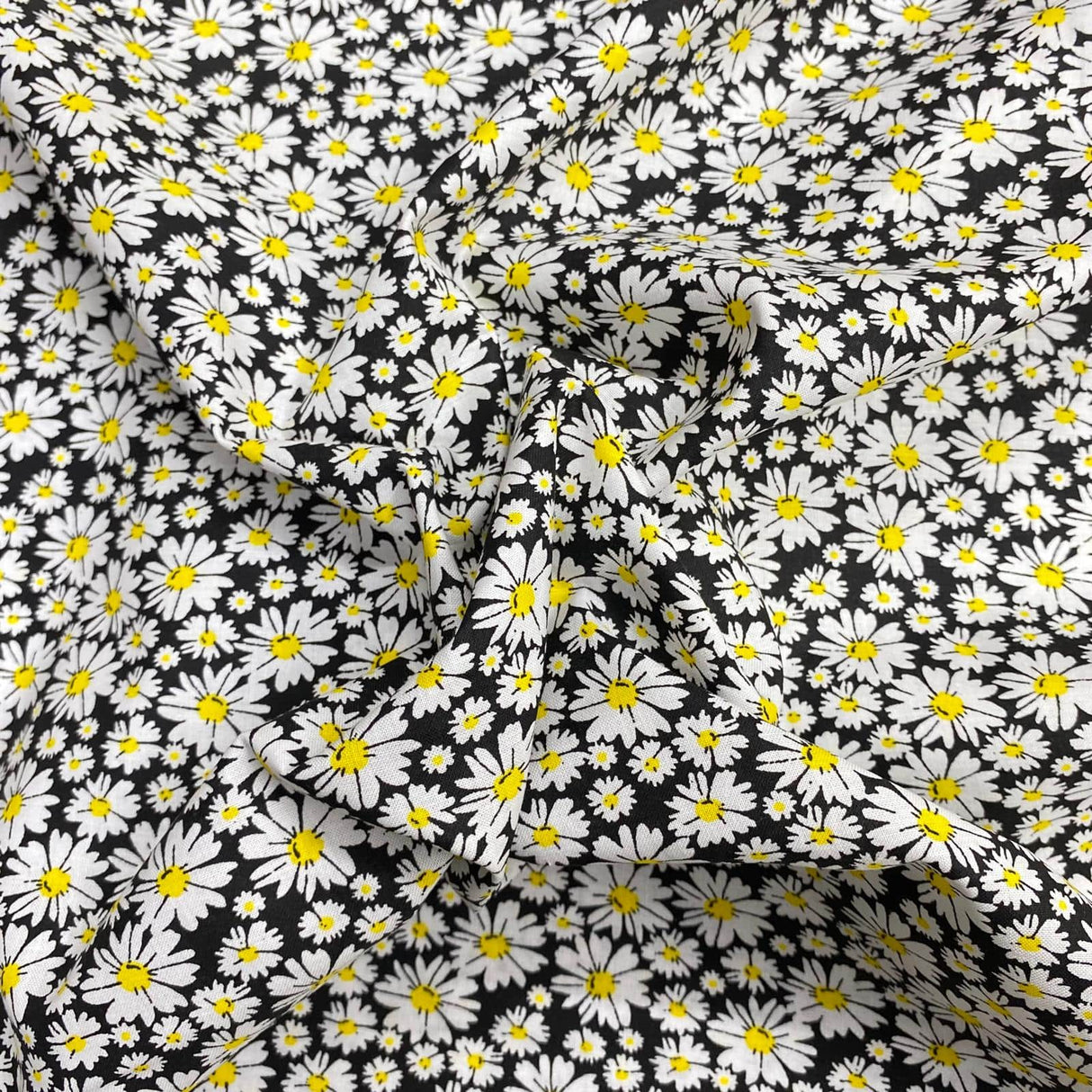 Pound A Metre Per Metre Per Metre Beautiful Digitally Printed 100% Cotton- 45" Wide (Sunflower Black)