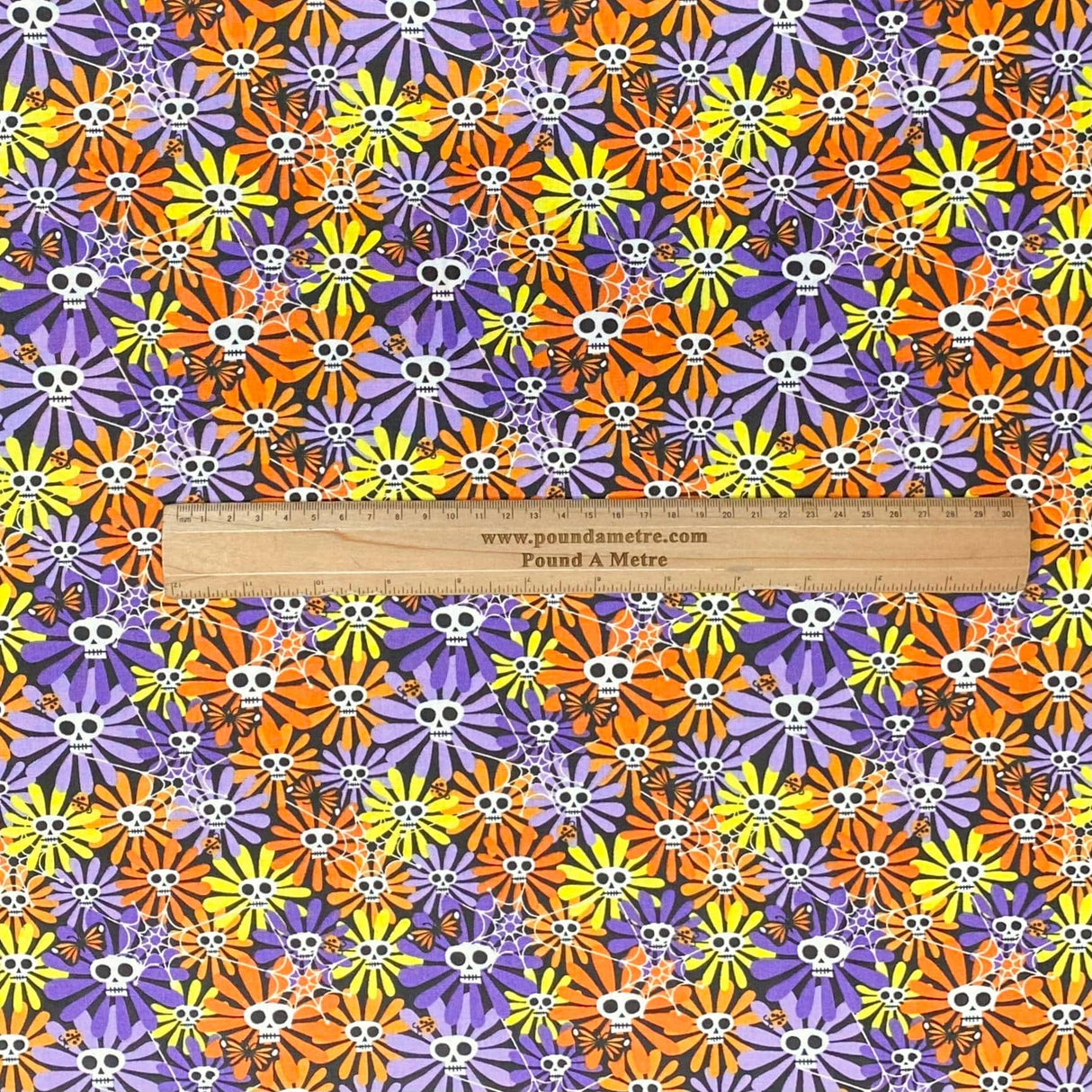 Pound A Metre Per Metre Per Metre Beautiful Digitally Printed 100% Cotton- 45" Wide (Sunflower)