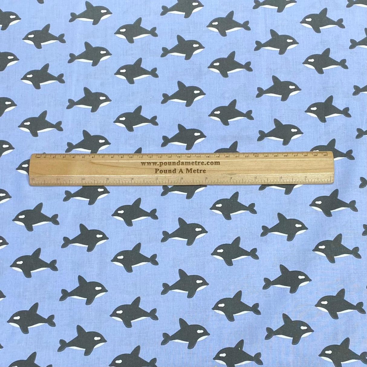 Pound A Metre Per Metre Per Metre Beautiful Digitally Printed 100% Cotton- 45" Wide (Whale)