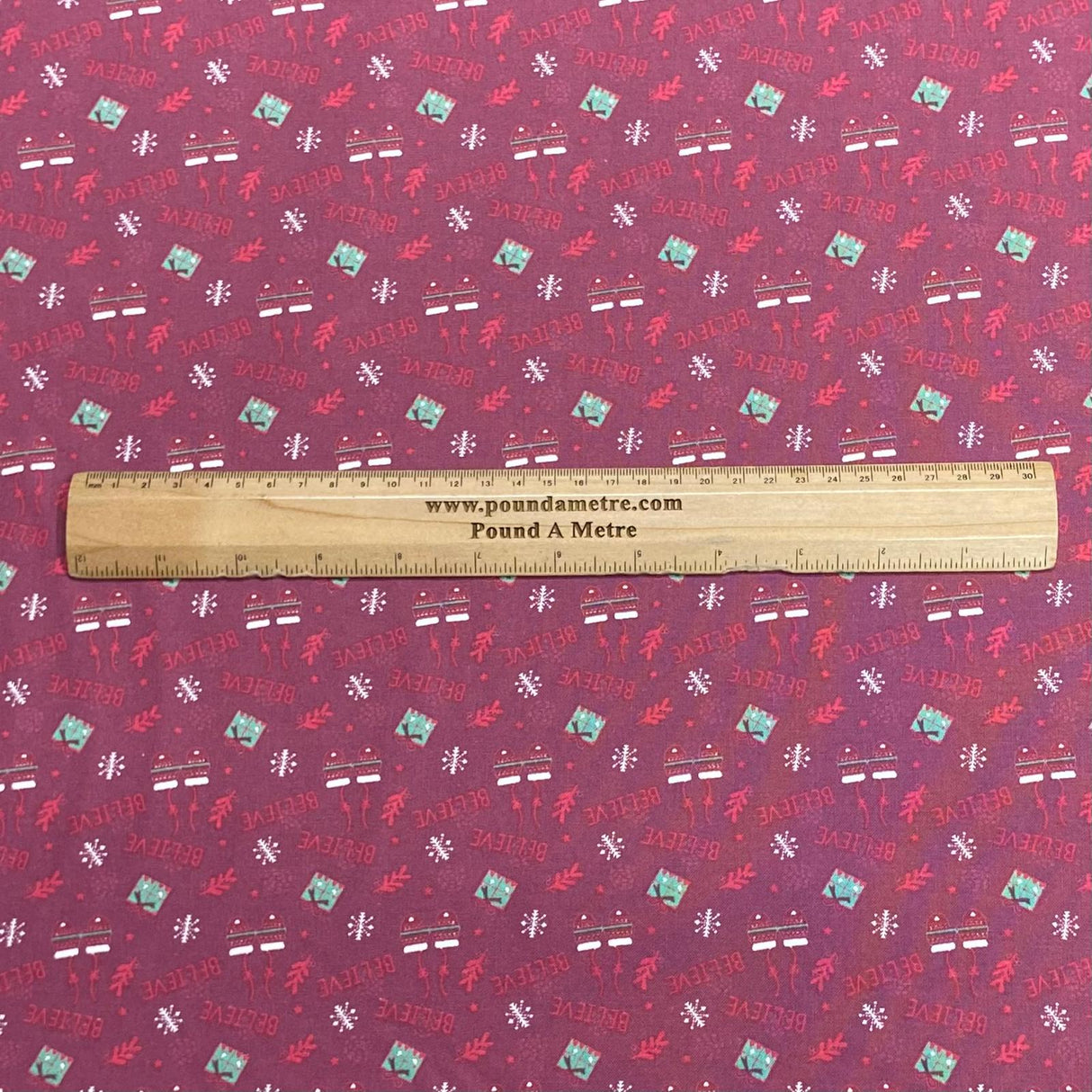 Pound A Metre Per Metre Per Metre Beautiful Digitally Printed 100% Cotton- 45" Wide (Wine)