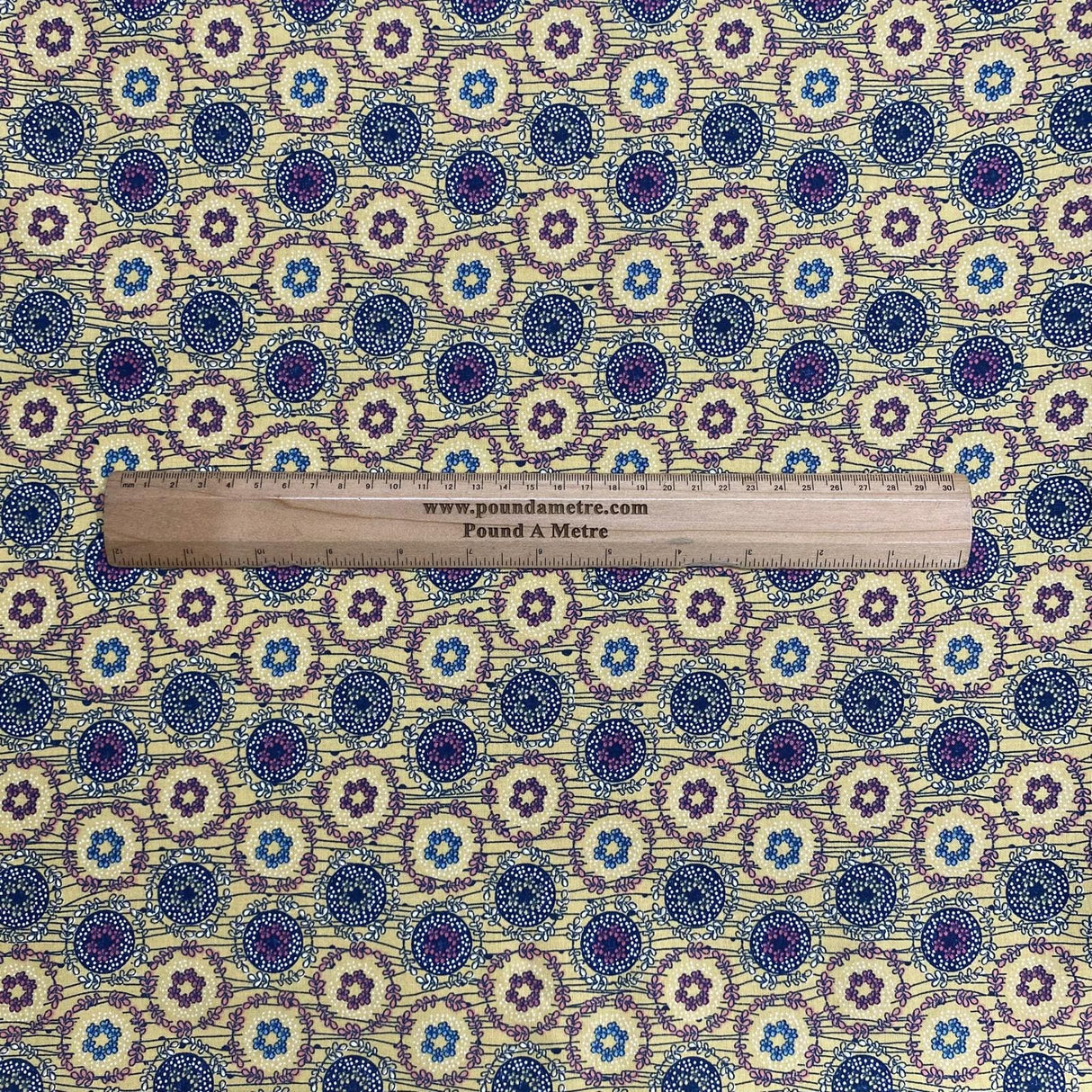 Pound A Metre Per Metre Per Metre Beautiful Digitally Printed 100% Cotton- 45" Wide (Yellow)