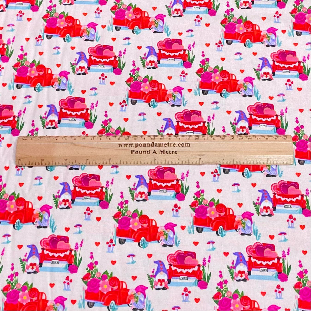 Pound A Metre Per Metre Per Metre Digitally Printed 100% Cotton- 45" Wide (Dwarfs)