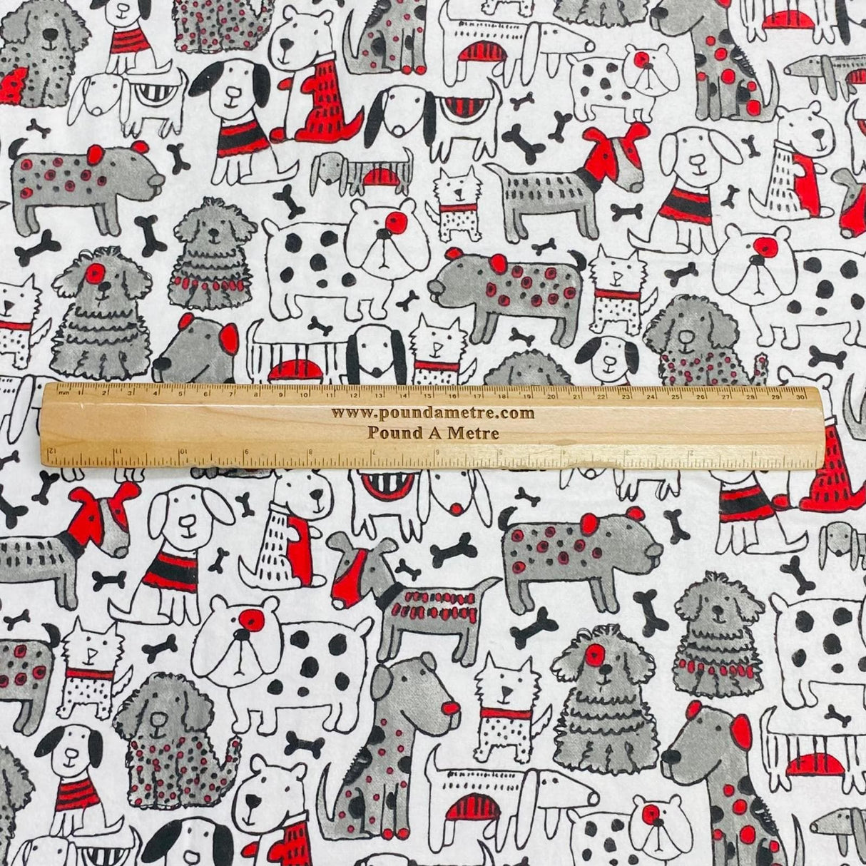 Pound A Metre Per Metre Per Metre High Quality Brushed Cotton - 45" Wide (Christmas Dog)