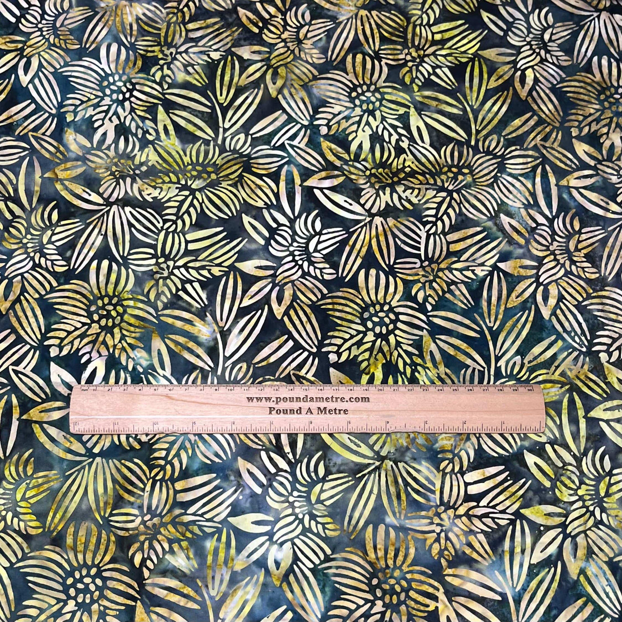 Pound A Metre Per Metre Luxurious Quality 100% Indian Cotton Batik - 45" Wide (Plants)