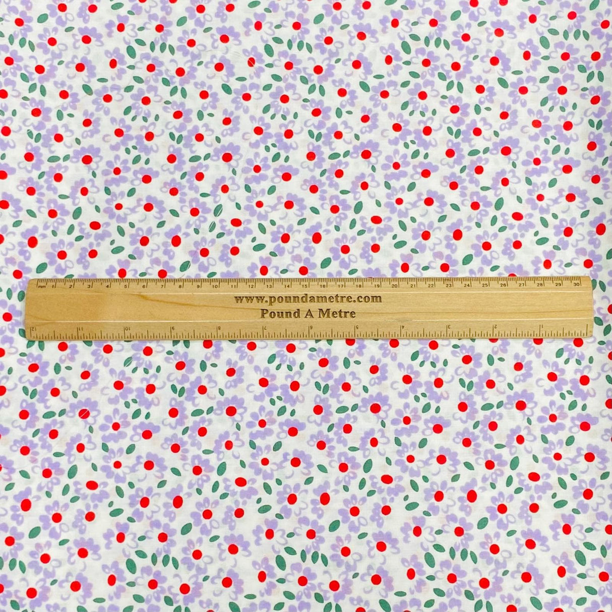 Pound A Metre Per Metre Per Metre Luxury Dressmaking 100% Digital Printed Cotton Lawn- 55" (Lilac)