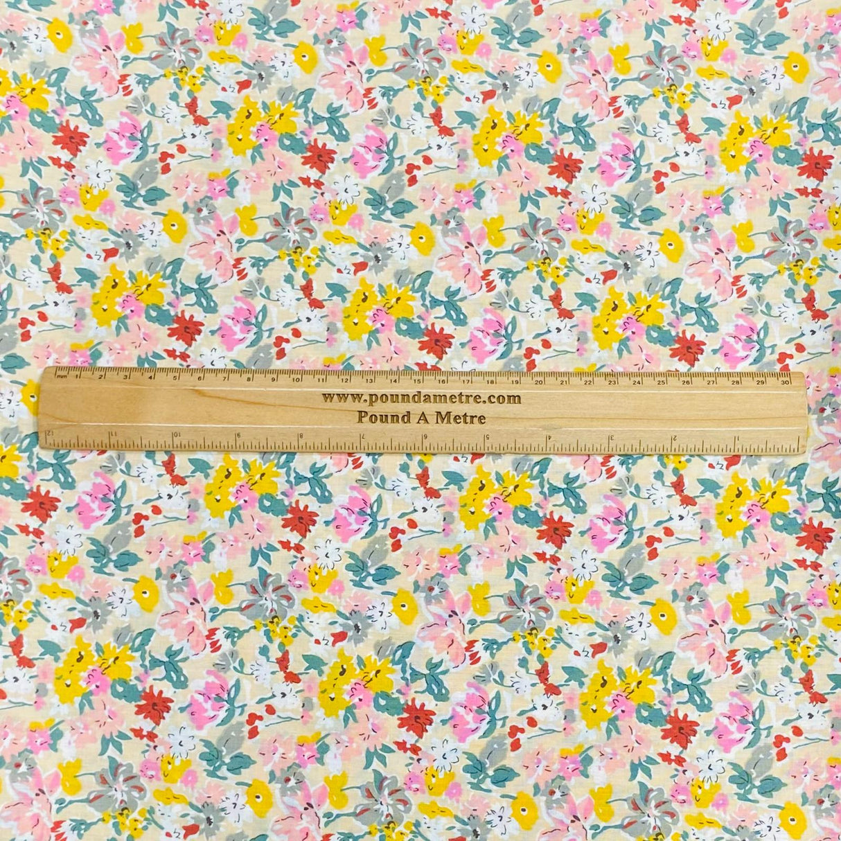 Pound A Metre Per Metre Per Metre Luxury Dressmaking 100% Digital Printed Cotton Lawn- 55" (Paint)