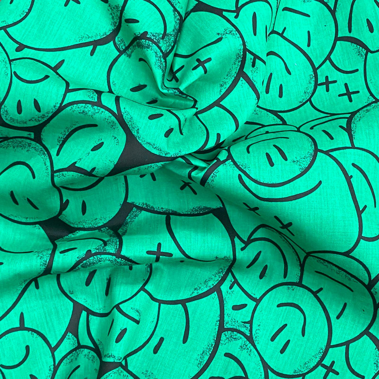 Pound A Metre Per Metre Per Metre Luxury Dressmaking 100% Digital Printed Cotton Lawn- 55" (Smile)