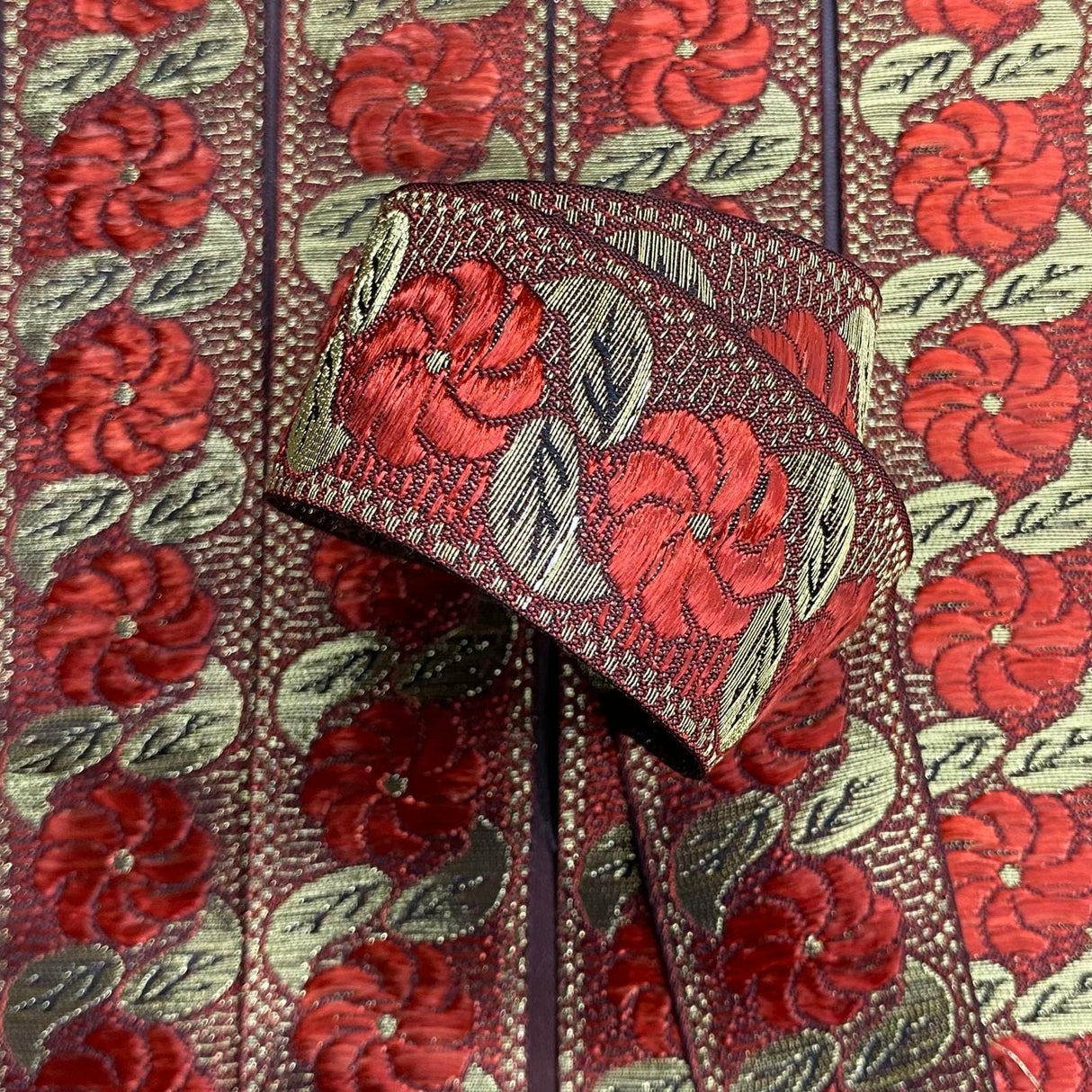Pound A Metre Per Metre, Metallic Trimming, 25mm Wide (Red Floral)