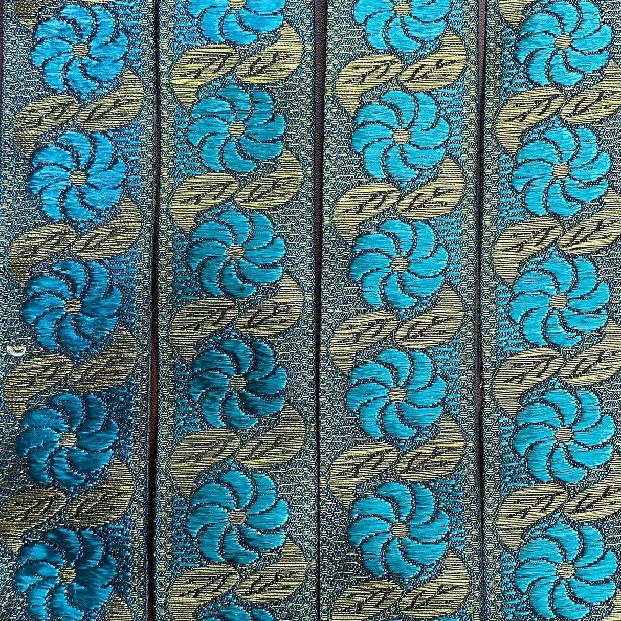 Pound A Metre Per Metre, Metallic Trimming, 25mm Wide (Sky Floral)