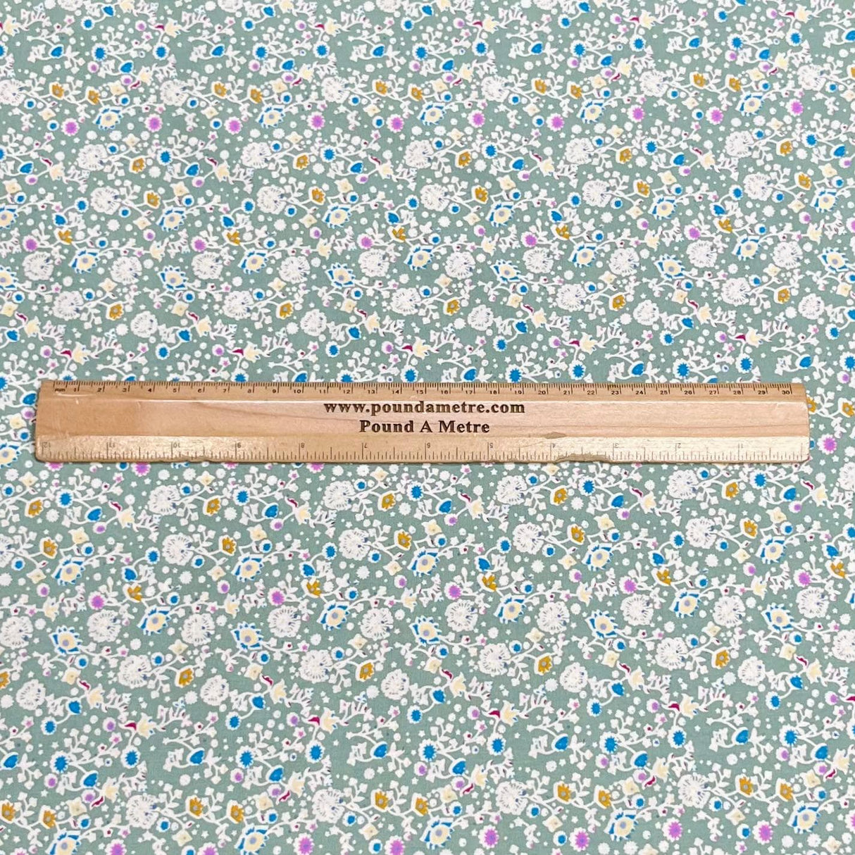 Pound A Metre Per Metre Premium Digital Cotton 45'' Wide (Multi Flower)