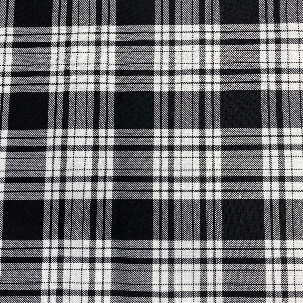 Pound A Metre Per Metre Per Metres Premium Poly-Viscose Tartan 60" Wide (Black & White)