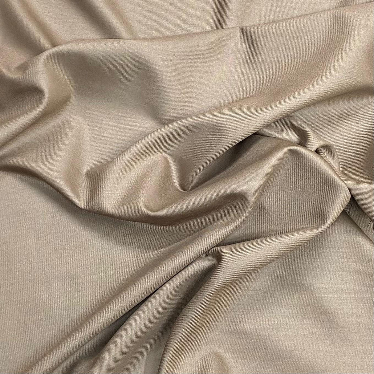 Pound A Metre Arctic Grey Rayon Suiting 58" Wide - 25 Variations Available (Made In UK)