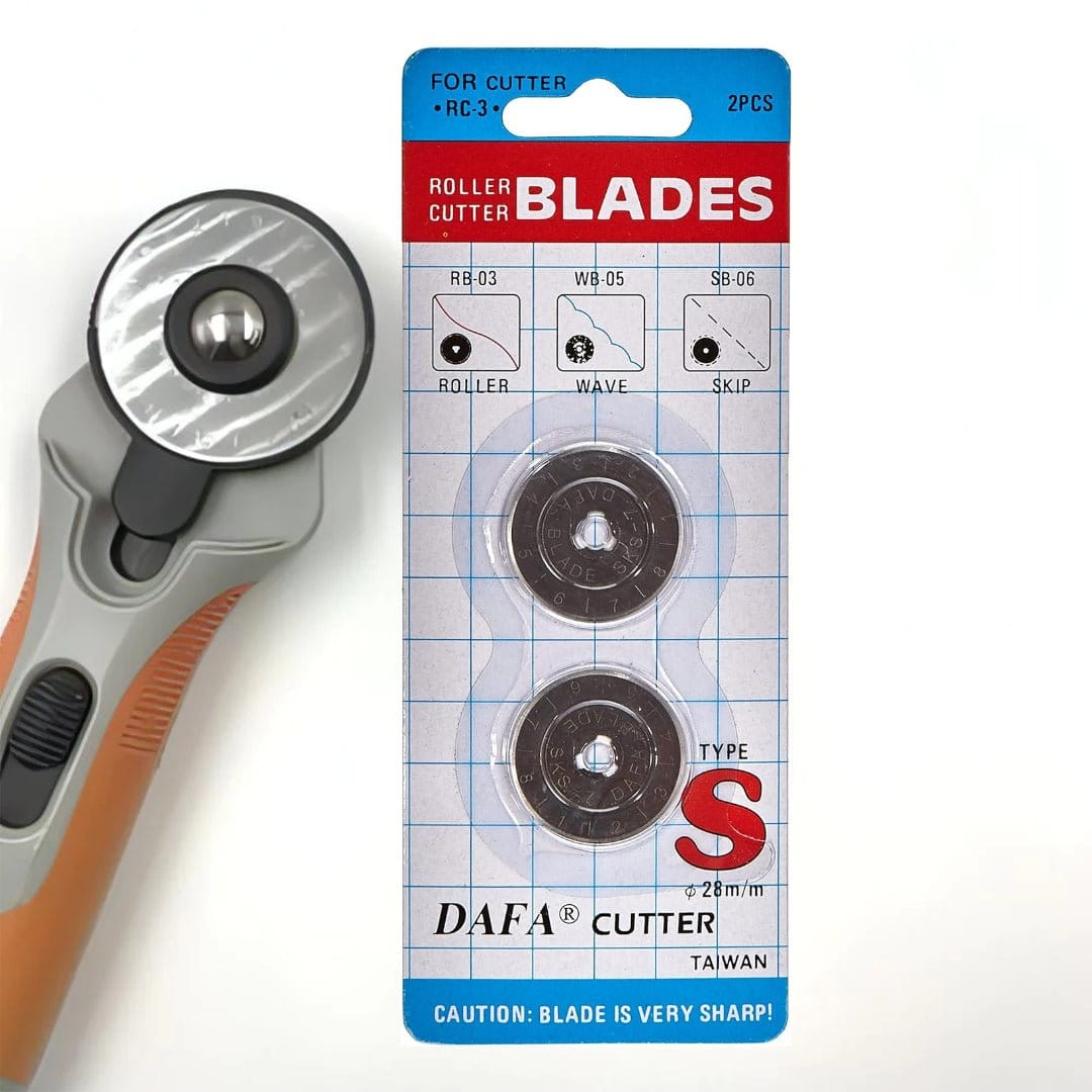 Pound A Metre Rotary Cutter + Extra Blade DAFA 28mm Soft Grip Rotary Cutter