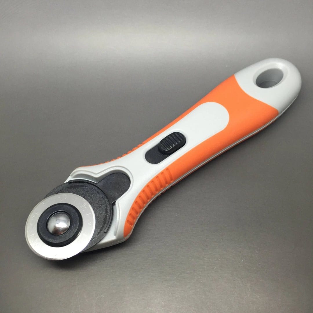 Pound A Metre DAFA 28mm Soft Grip Rotary Cutter