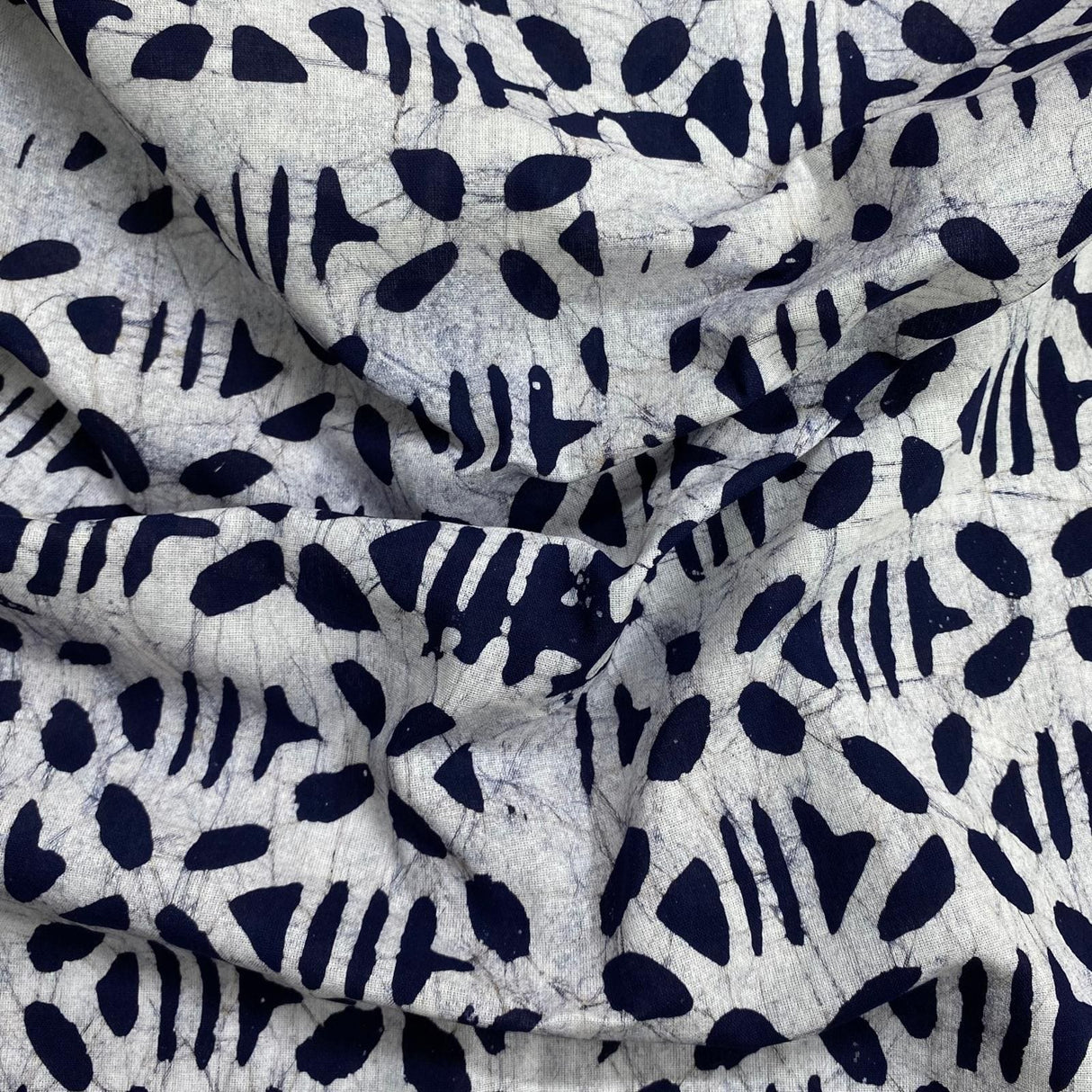 Pound A Metre 2.9 Metres 2.9 Metres Premium Quality 100% Cotton Batik - 45" Wide -  (Design 1, Col 6)