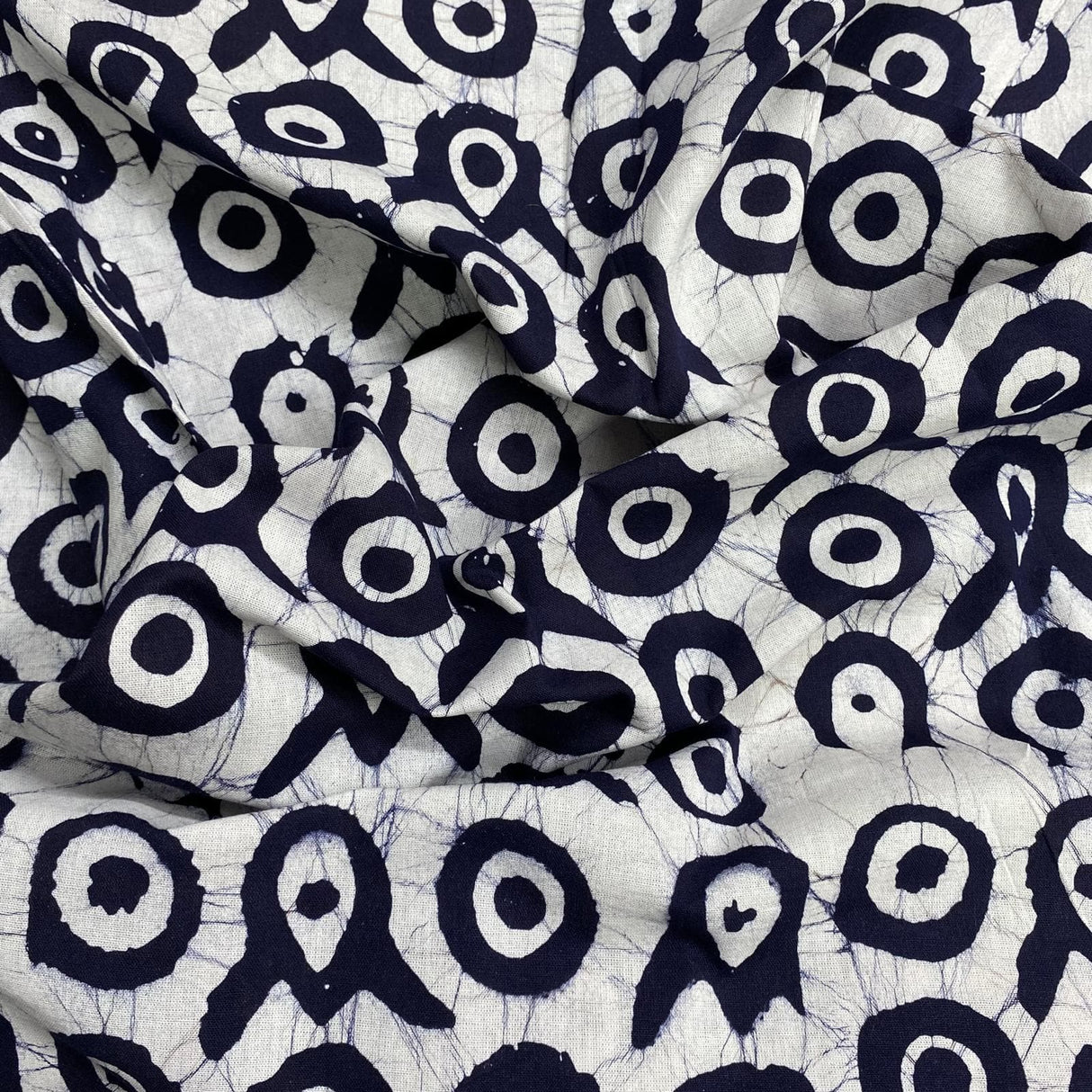 Pound A Metre 2.9 Metres 2.9 Metres Premium Quality 100% Cotton Batik - 45" Wide -  (Design 11, Col 4)