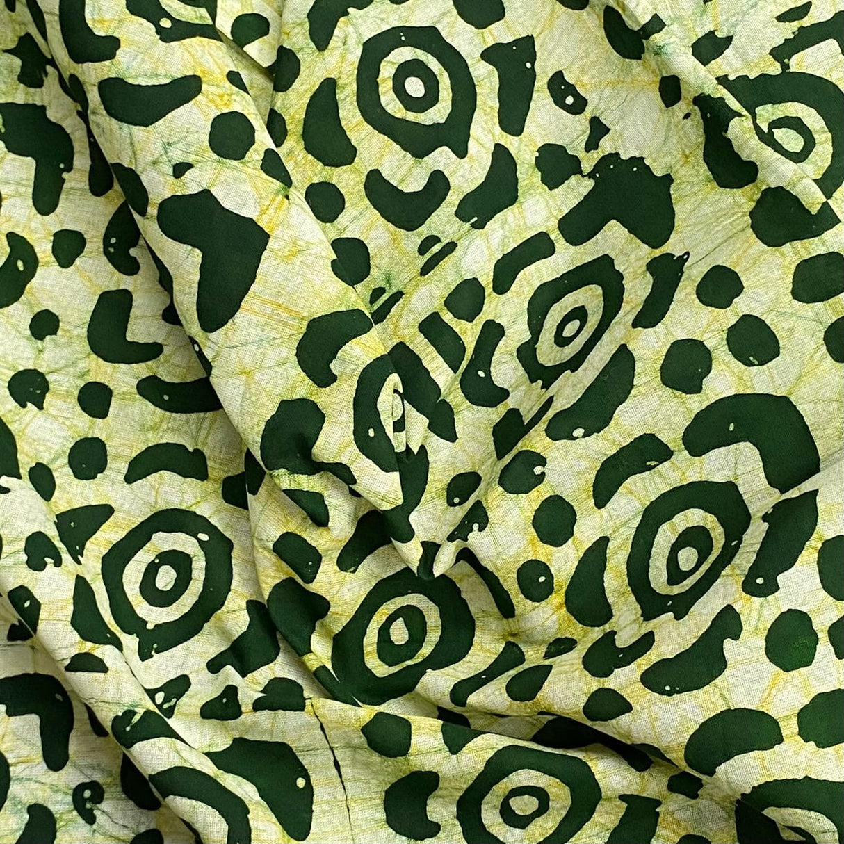 Pound A Metre 2.9 Metres 2.9 Metres Premium Quality 100% Cotton Batik - 45" Wide -  (Design 12, Col 2)