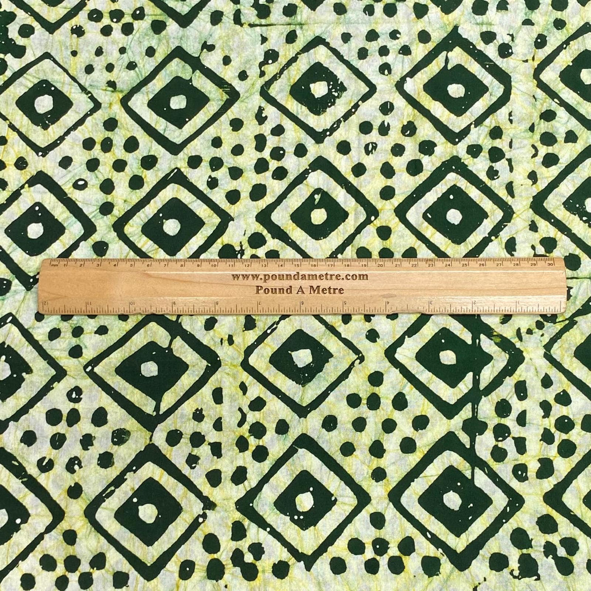 Pound A Metre 2.9 Metres 2.9 Metres Premium Quality 100% Cotton Batik - 45" Wide -  (Design 2, Col 6)