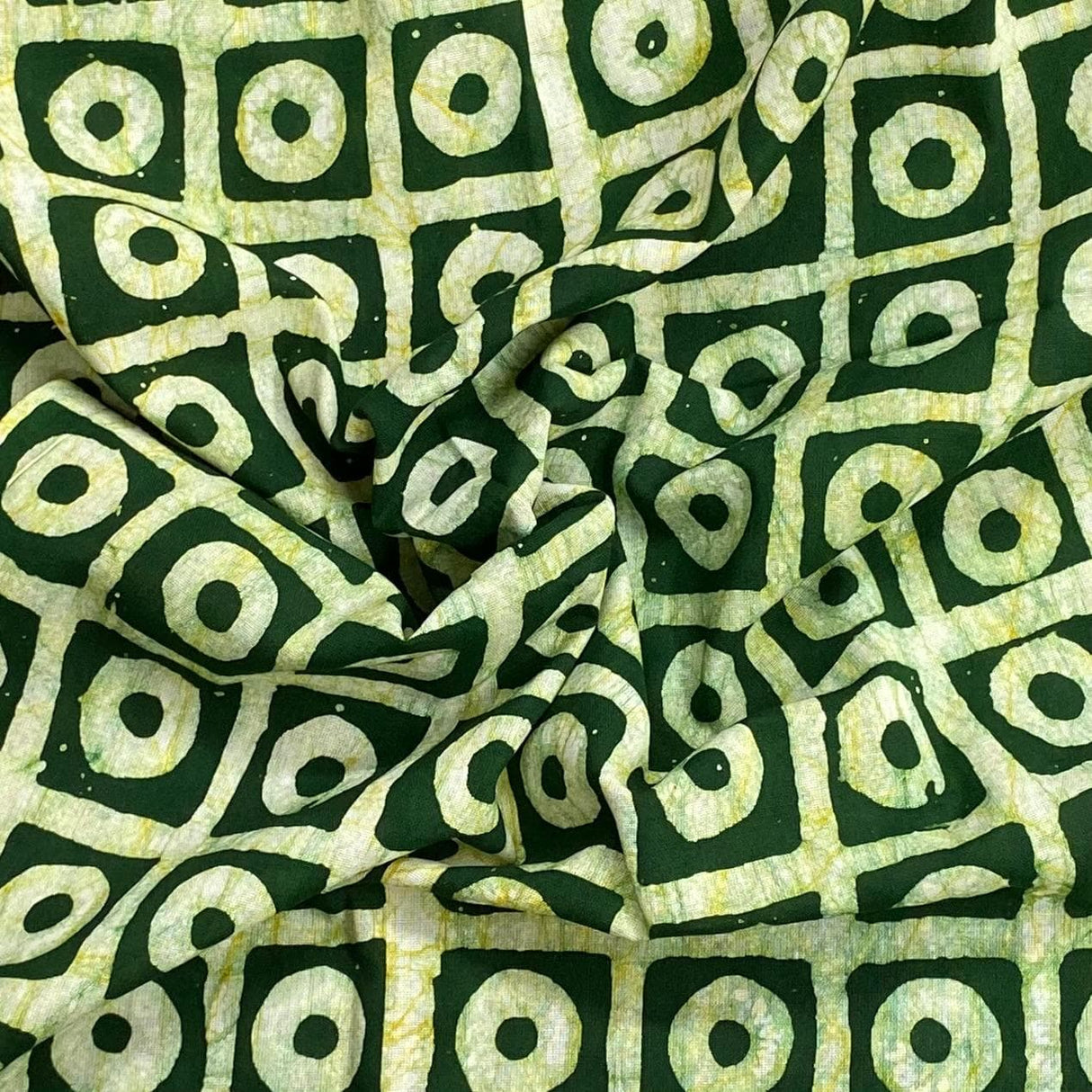 Pound A Metre 2.9 Metres 2.9 Metres Premium Quality 100% Cotton Batik - 45" Wide -  (Design 4, Col 2)