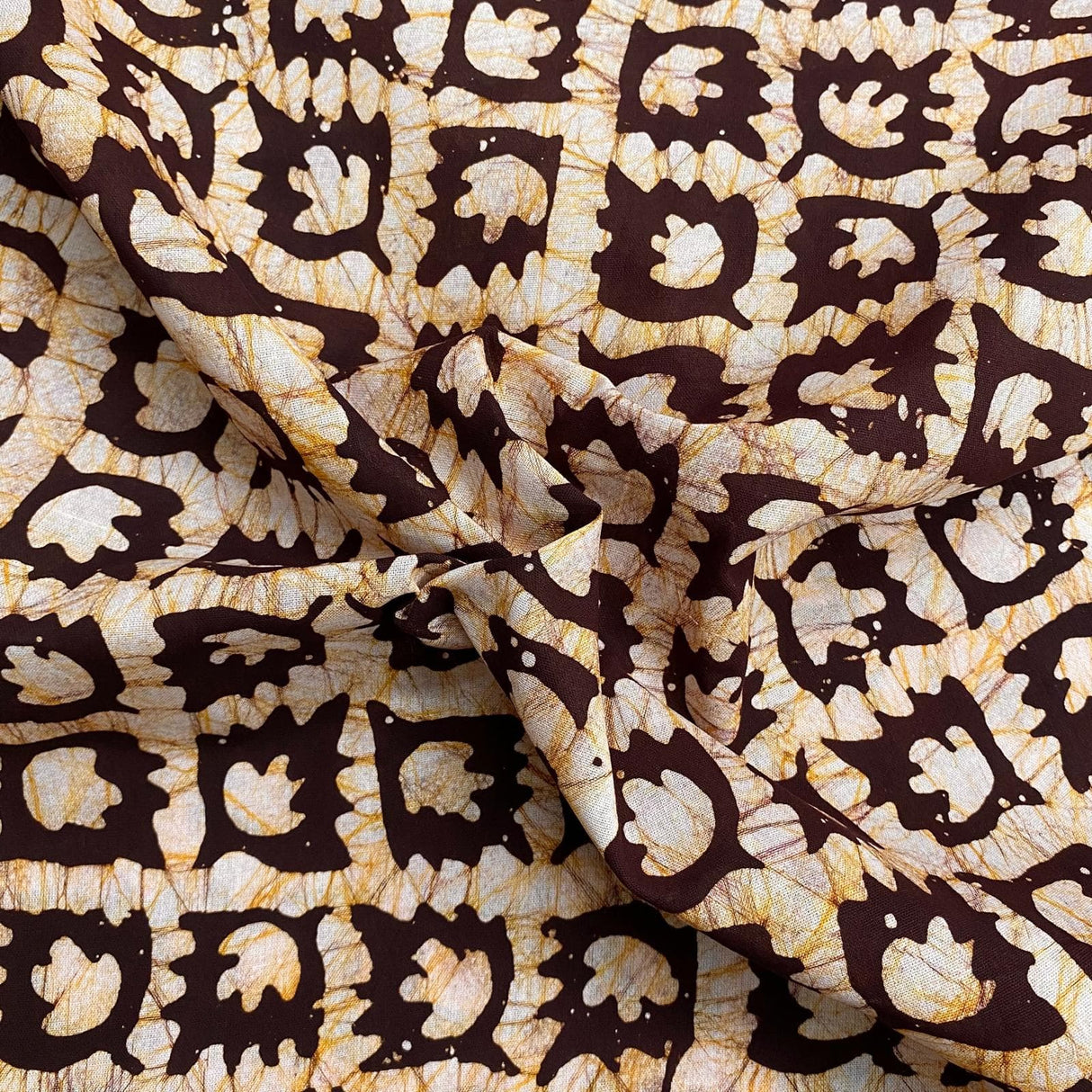 Pound A Metre 2.9 Metres 2.9 Metres Premium Quality 100% Cotton Batik - 45" Wide -  (Design 6, Col 3)