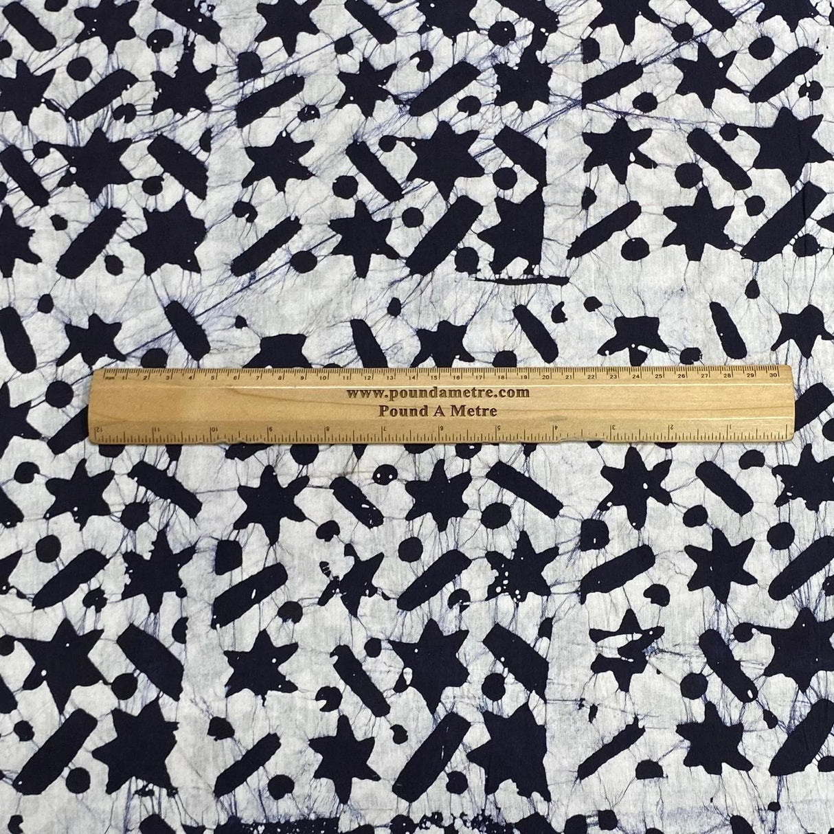 Pound A Metre 2.9 Metres 2.9 Metres Premium Quality 100% Cotton Batik - 45" Wide -  (Design 8, Col 4)