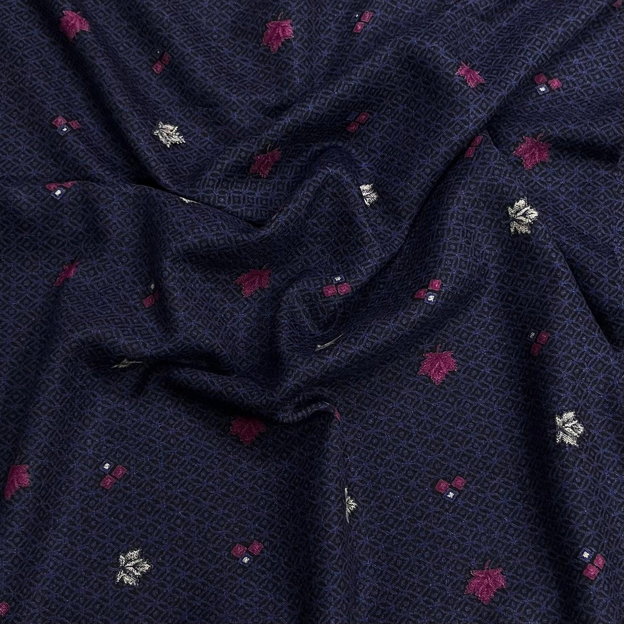 Pound A Metre 3 Metre Luxurious Pashmina Fabric - 36'' Wide (Navy Bloom)