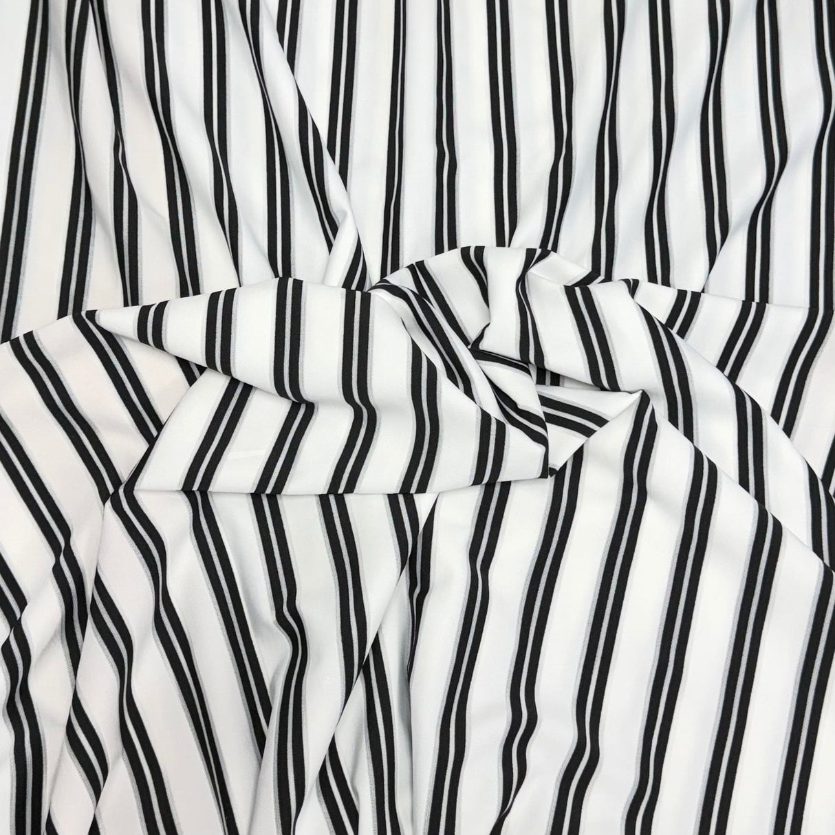 Pound A Metre 3 Metres 3 Metre Luxurious Soft Ribbed Jersey - 55"- (White & Black)