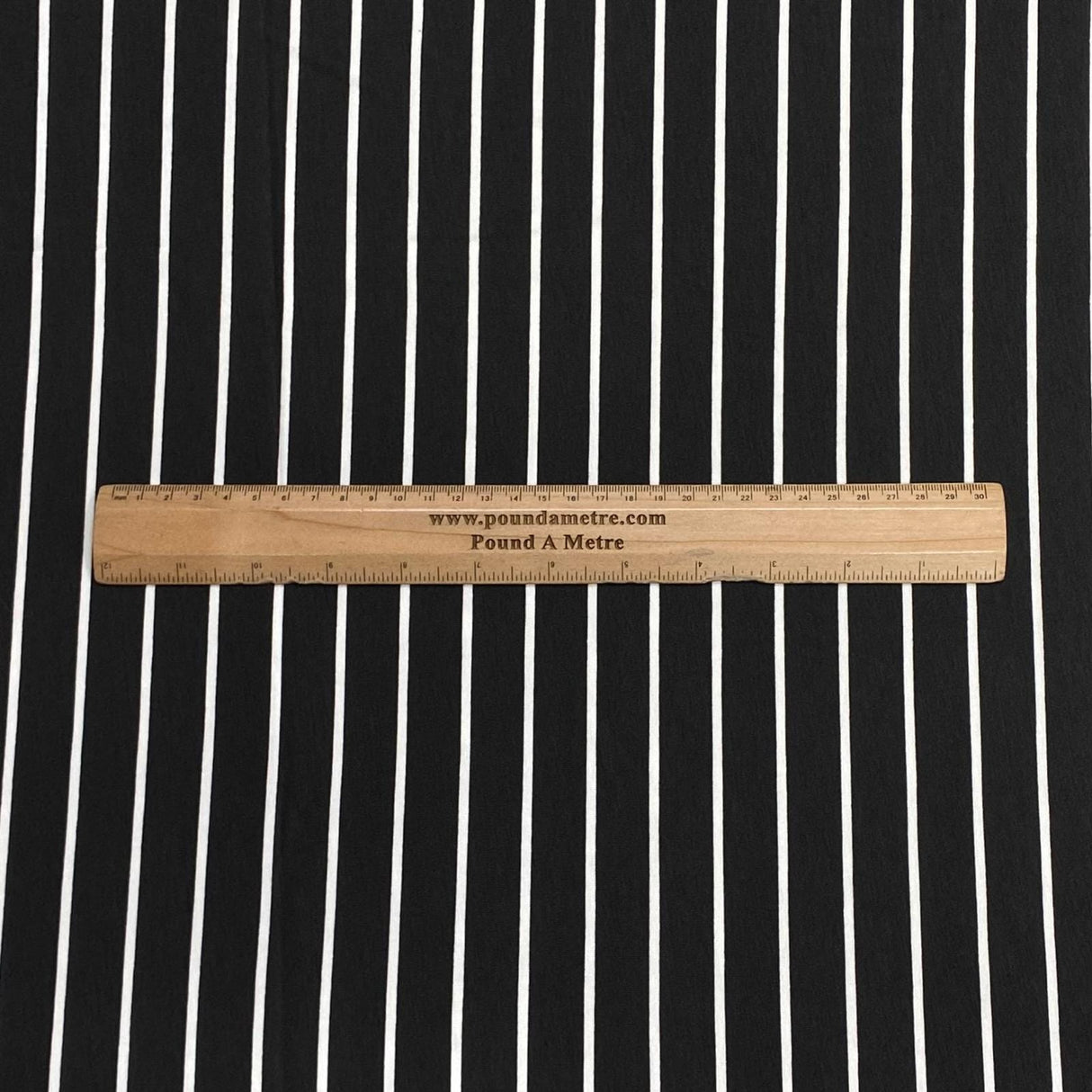 Pound A Metre 3 Metres 3 Metre Luxurious Soft Viscose Jersey - 55"-  (Black & White)