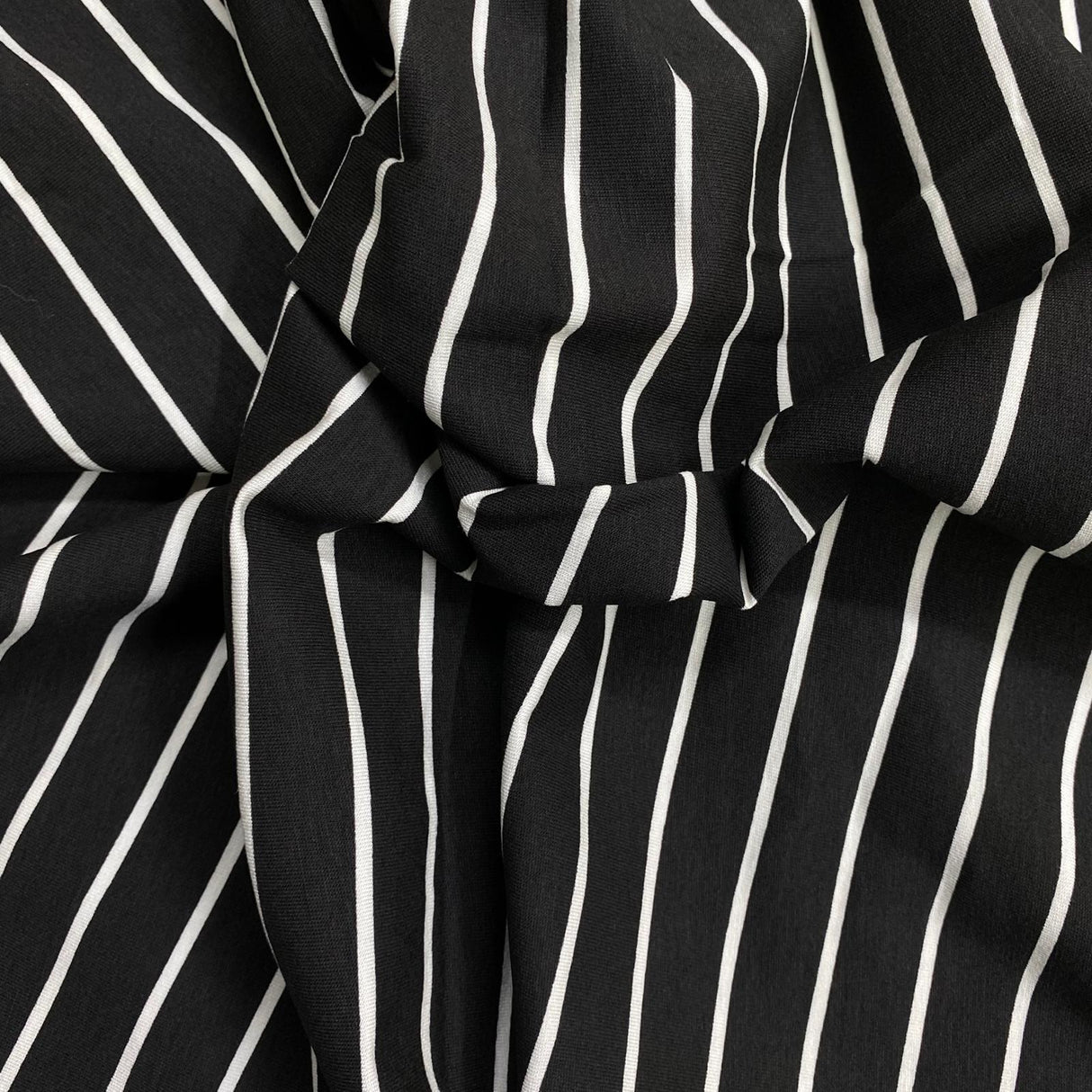 Pound A Metre 3 Metres 3 Metre Luxurious Soft Viscose Jersey - 55"-  (Black & White)