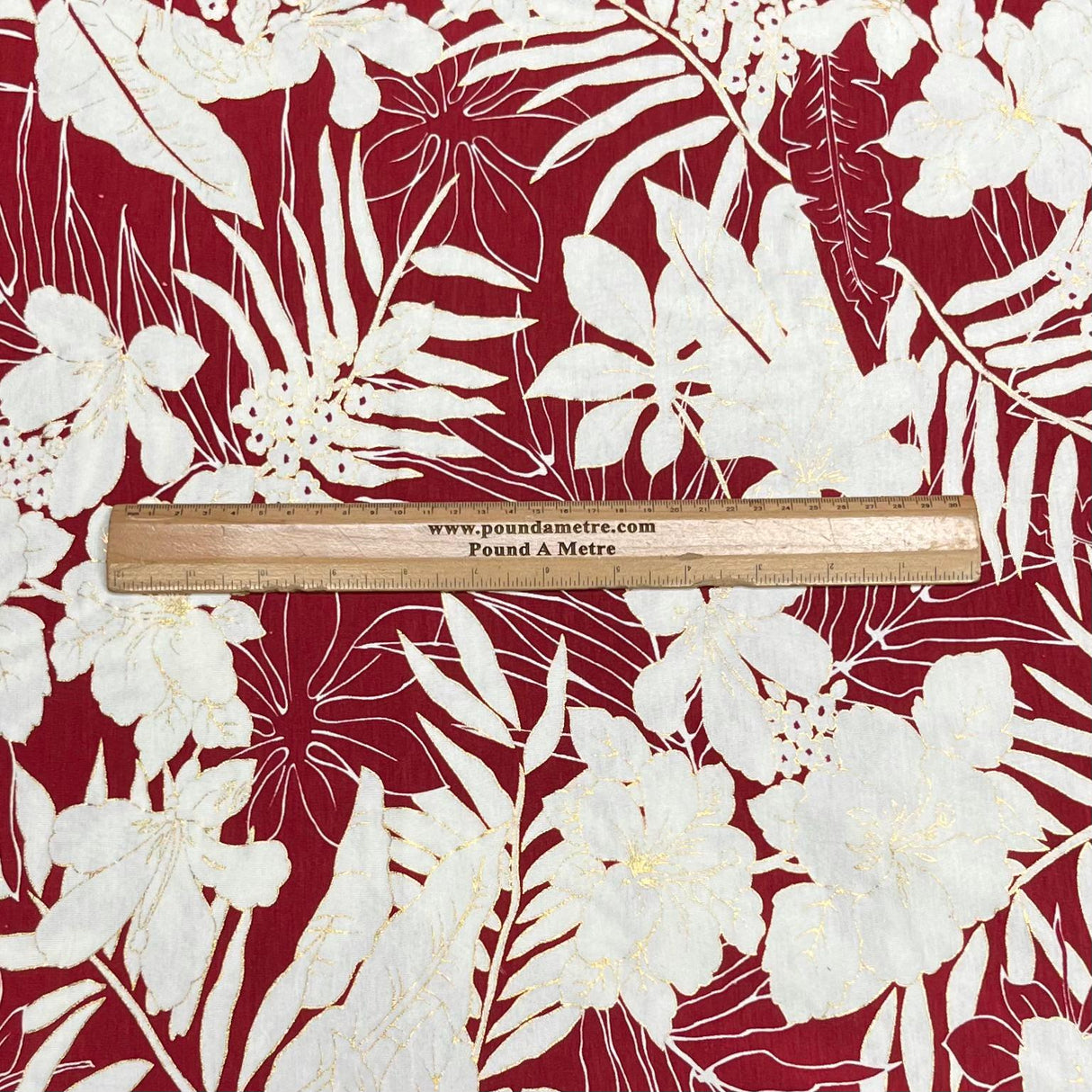 Pound A Metre 3 Metres 3 Metre Luxurious Soft Viscose Jersey - 55"- (Red Garden)