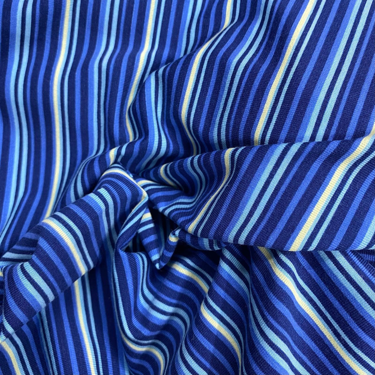 Pound A Metre 3 Metres 3 Metre Luxurious Soft Viscose Jersey - 60"-  (Shirts)