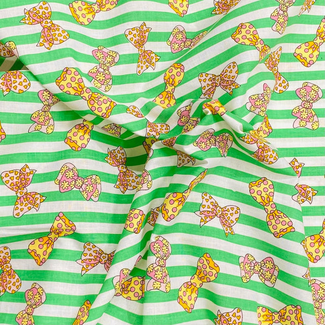 Pound A Metre 3 Metres 3 Metres Beautiful Digitally Printed 100% Cotton- 45" Wide (Green Bows)