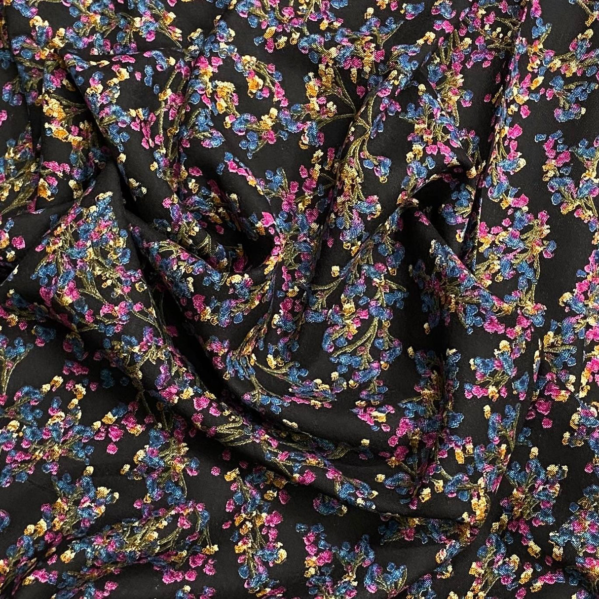 Pound A Metre 3 Metres 3 Metres Cashmere Effect Fabric- 45" Wide (Blossom)