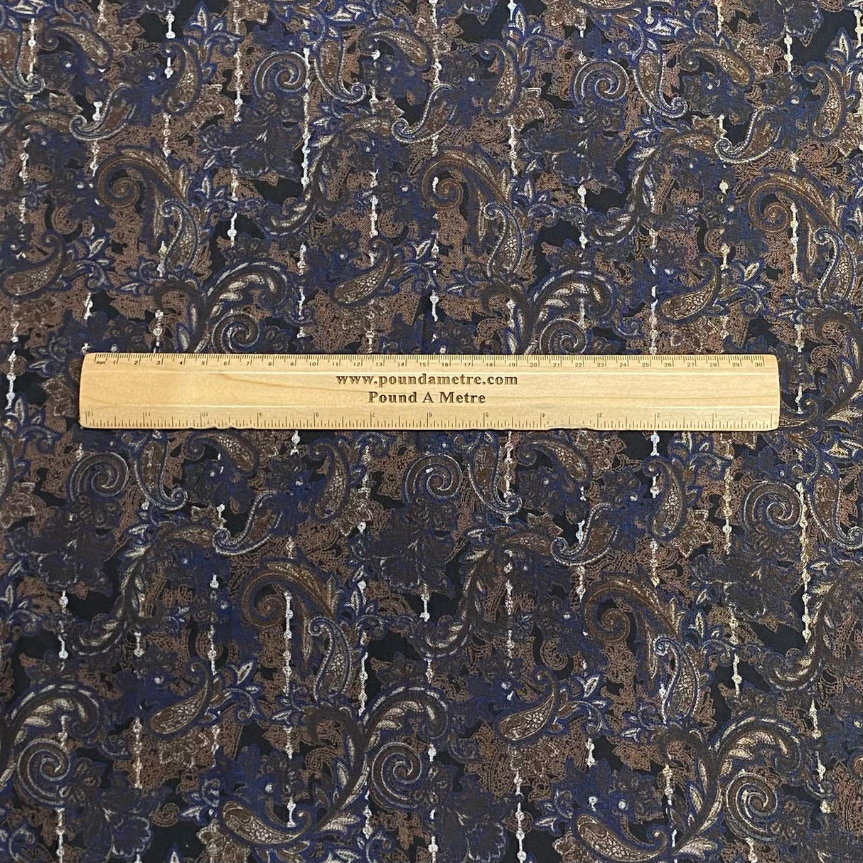 Pound A Metre 3 Metres 3 Metres Cashmere Effect Fabric- 45" Wide (Design)