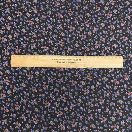 Pound A Metre 3 Metres 3 Metres Cashmere Effect Fabric- 45" Wide (Garden)