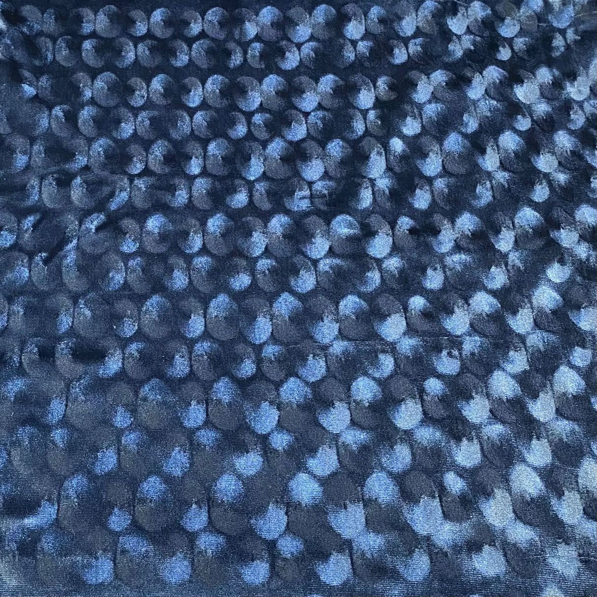 Pound A Metre 3 Metres 3 Metres Embossed Soft Velvet 55" Wide (Navy)