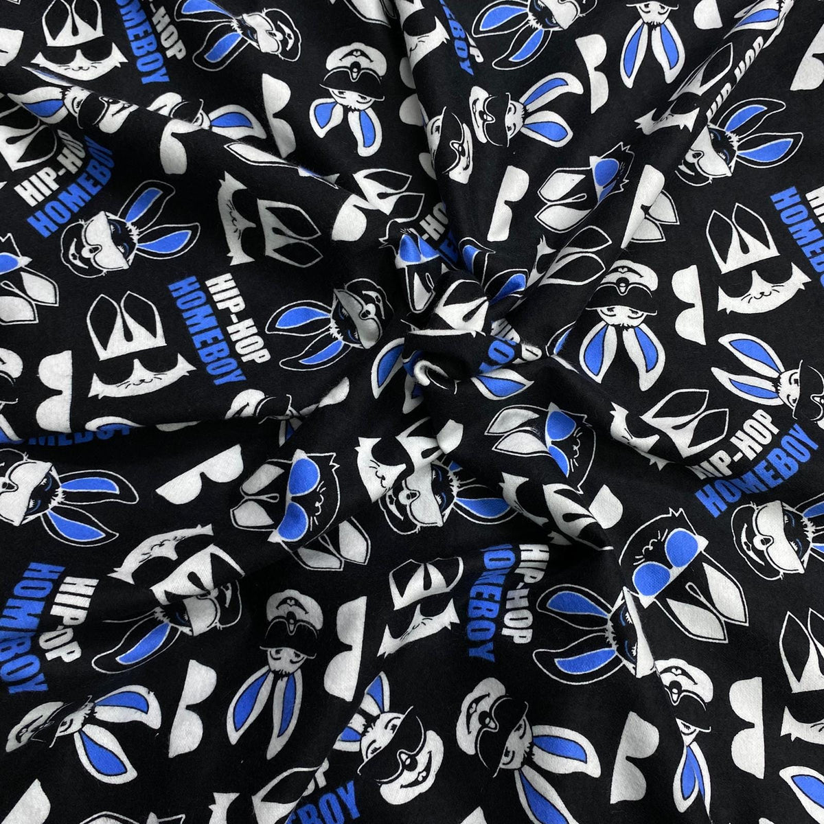 Pound A Metre 3 Metres High Quality Brushed Cotton - 45" Wide (Hip-Hop Bunny)