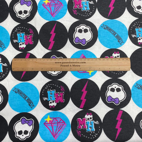 Pound A Metre 3 Metres 3 Metres High Quality Brushed Cotton - 45" Wide (Pretty Skull)