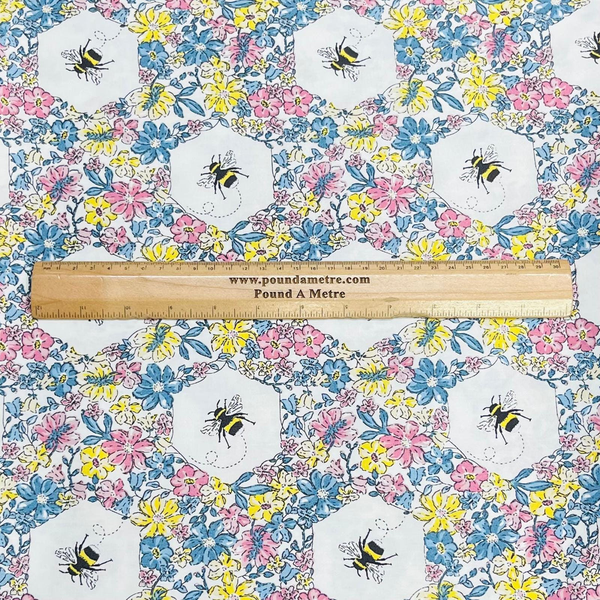 Pound A Metre 3 Metres Luxury Cotton Poplin Fabric – 60'' Wide (Bee)