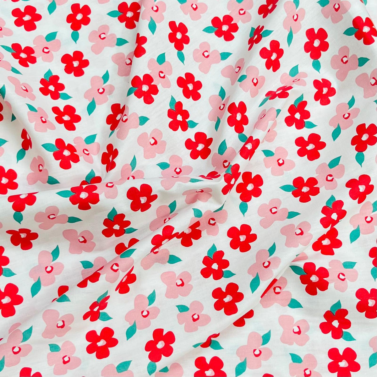 Pound A Metre 3 Metres Luxury Cotton Poplin Fabric – 60'' Wide (Roses)